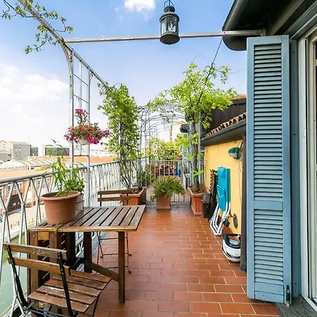 شقة Mansarda Sui Navigli Con Terrazza