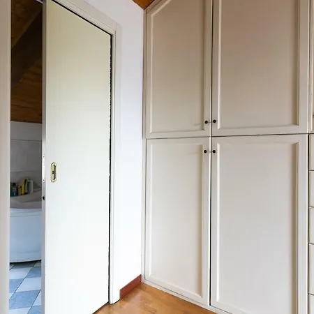 Apartman Mansarda Sui Navigli Con Terrazza Milánó